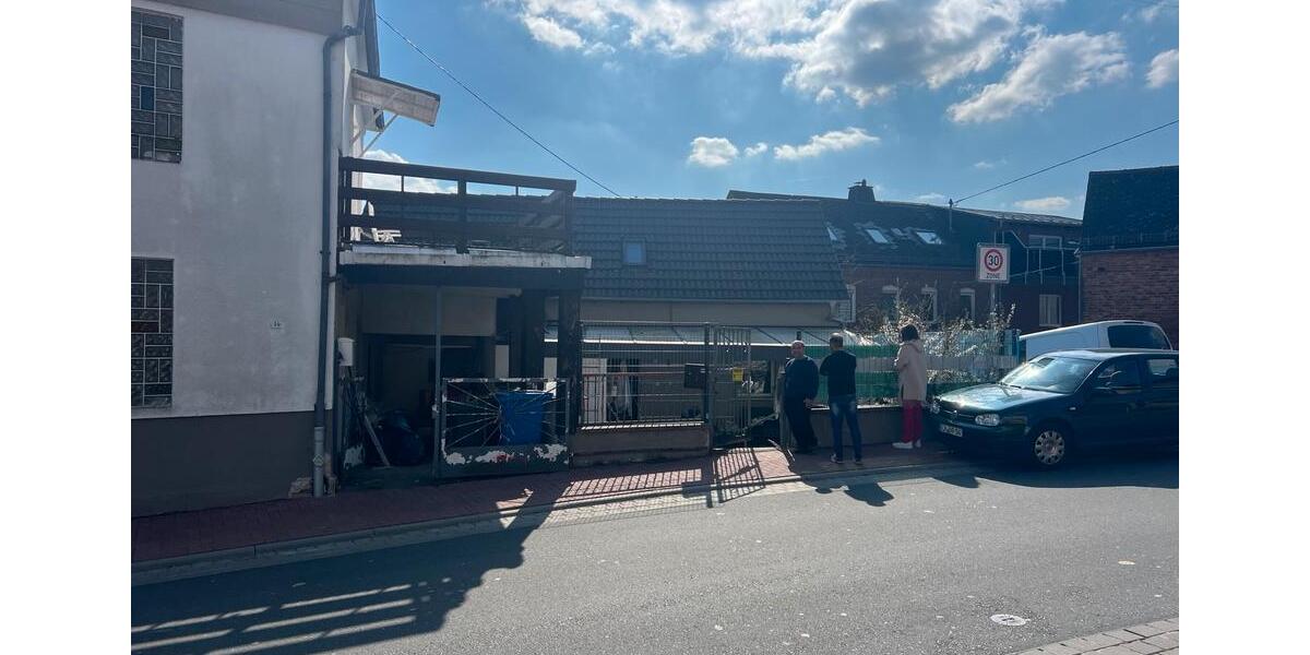 Doppelhaushälfte Taunusstein - 4 Zimmer, 200 m&sup2;, 298.000&euro; | Angebot:25931134