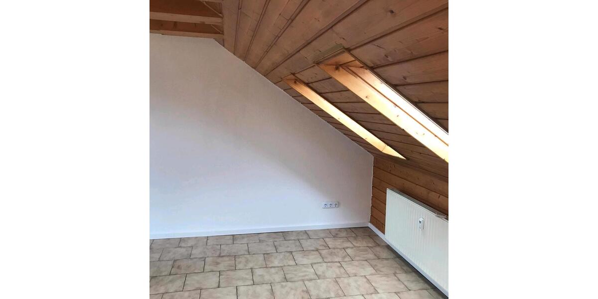 Dachgeschoßwohnung Bischofsheim - 2 Zimmer, 55 m&sup2;, 185.000&euro; | Angebot:26121507