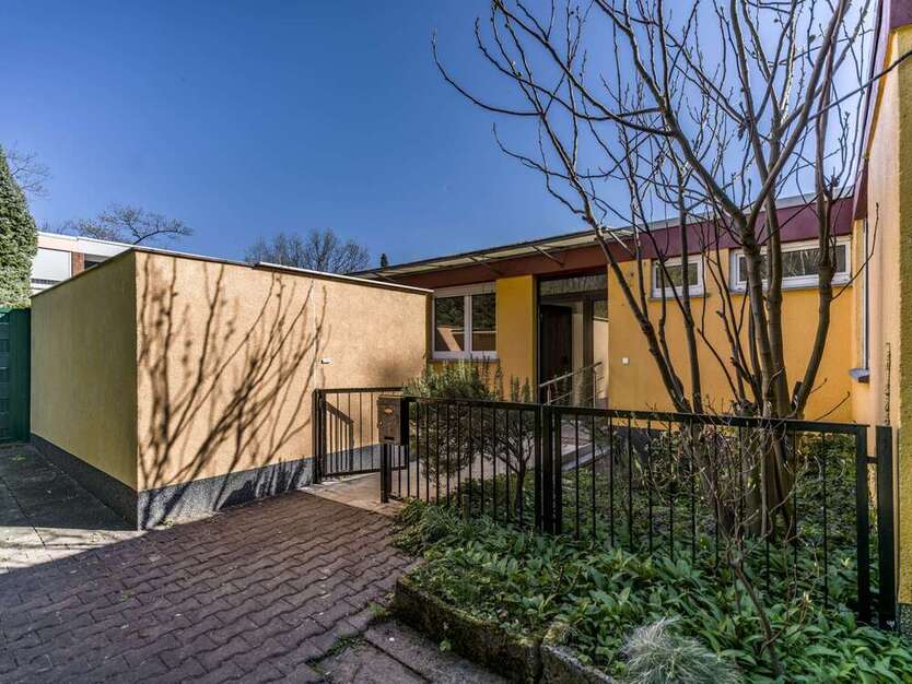 Haus zum Mieten in Frankfurt am Main 2.599 € 130 m²