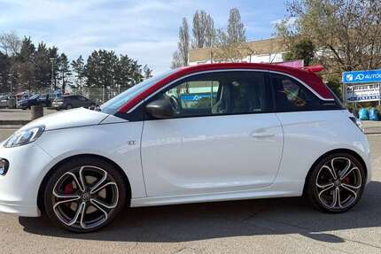 Opel Adam 80.742 km 11.950 &euro; Raunheim 65479