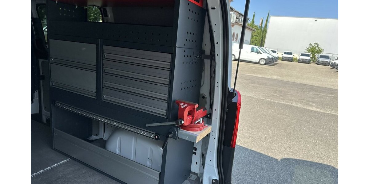 Mercedes-Benz Vito Kasten 114 CDI RWD kompakt Regaleinbau 212.097 km 15.946 &euro; Mainz 55122