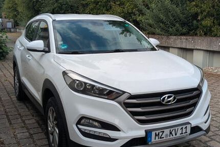 Hyundai TUCSON 185.500 km 11.000 &euro; Oppenheim 55276
