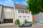Moderne 4 Zi Maisonette mit 2 Schlafräumen mitten in Hornau 4 zimmer
