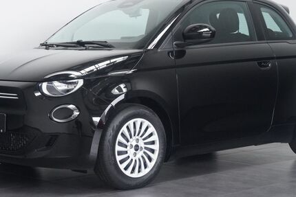 Fiat 500e 16.857 km 12.950 &euro; Wiesbaden 65205