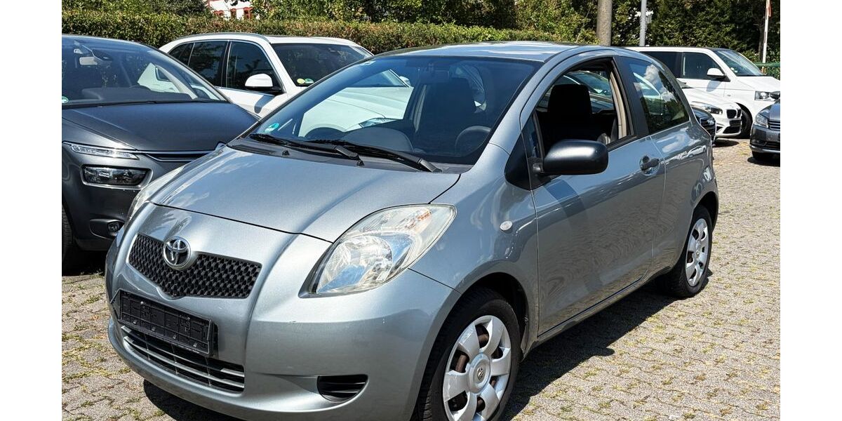 Toyota Yaris 187.000 km 2.200 &euro; Wiesbaden 65199