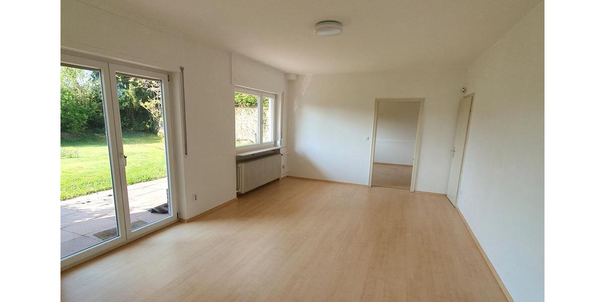 Einfamilienhaus Eppstein - 8 Zimmer, 220 m&sup2;, 2.990&euro; | Angebot:26441688