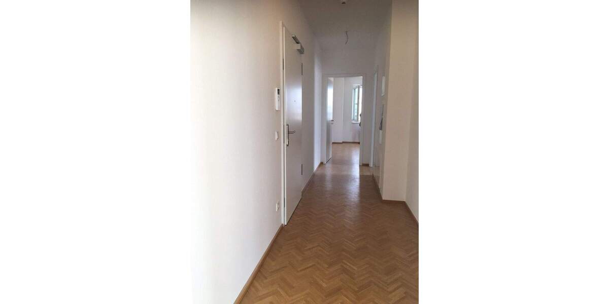 Etagenwohnung Frankfurt am Main Gallus - 2 Zimmer, 90 m&sup2;, 760.000&euro; | Angebot:24807336