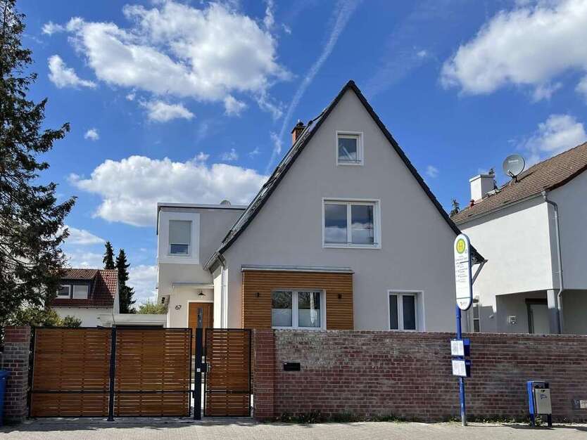 Haus zum Kaufen in Riedstadt 699.000 € 204 m²