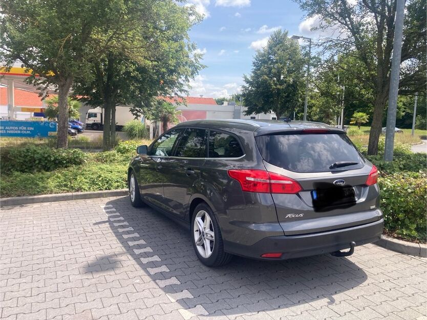 Ford Focus 61.000 km 11.990 € Wörrstadt 55286
