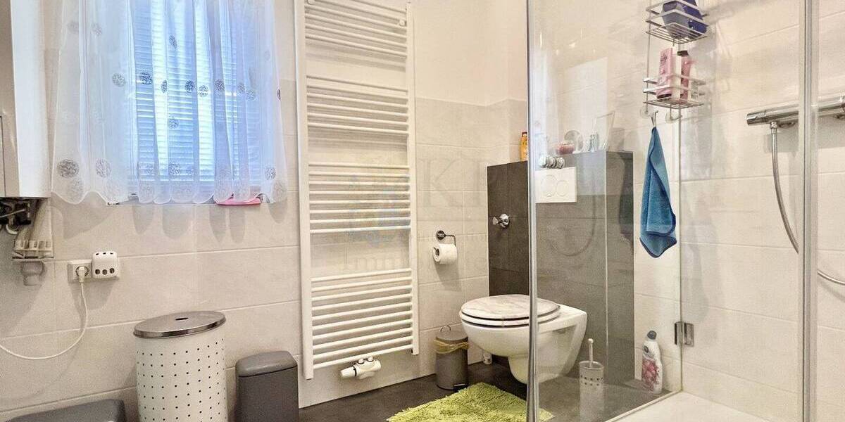 Einfamilienhaus Wiesbaden Erbenheim - 7 Zimmer, 158 m&sup2;, 627.000&euro; | Angebot:26361277