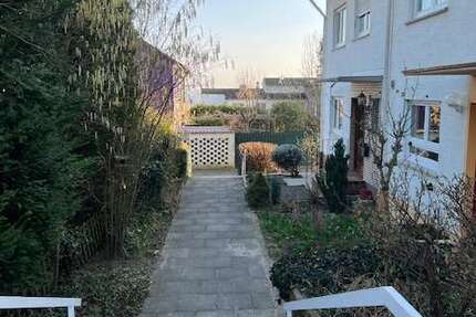 Haus Wiesbaden Schierstein - 6 Zimmer, 137 m&sup2;, 534.000&euro; | Angebot:25552886