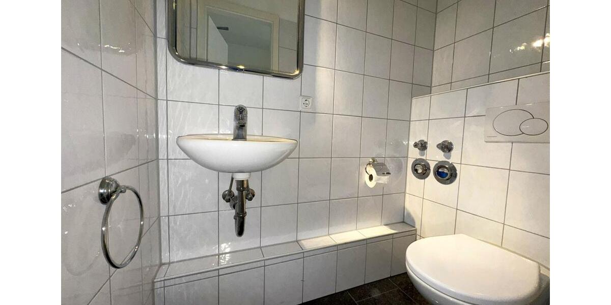 LIVE ON THE TOP FLOOR! Stylish 98 m² penthouse with terrace and underground parking 3 zimmer