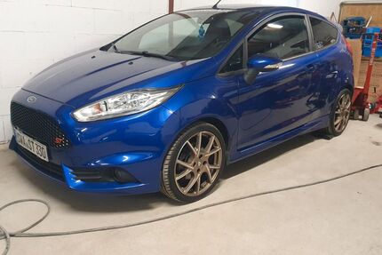 Ford Fiesta 69.800 km 11.450 &euro; Heidenrod 65321