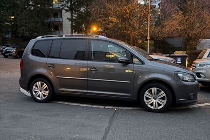 VW Touran 179.500 km 11.900 € Wiesbaden 65189