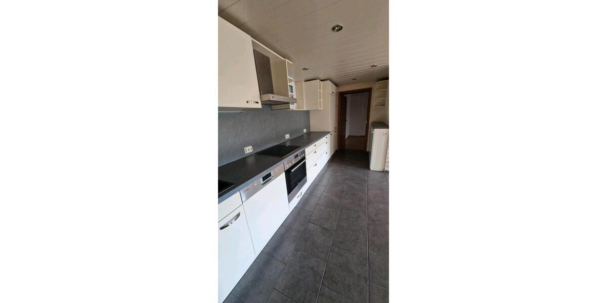 Einfamilienhaus Selters (Taunus) - 10 Zimmer, 366 m&sup2;, 469.000&euro; | Angebot:25406953
