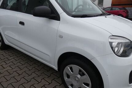 Renault Twingo 66.953 km 6.099 € Mainz 55120