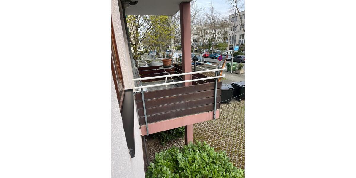 Etagenwohnung Wiesbaden Südost - 3 Zimmer, 90 m&sup2;, 1.650&euro; | Angebot:26227392