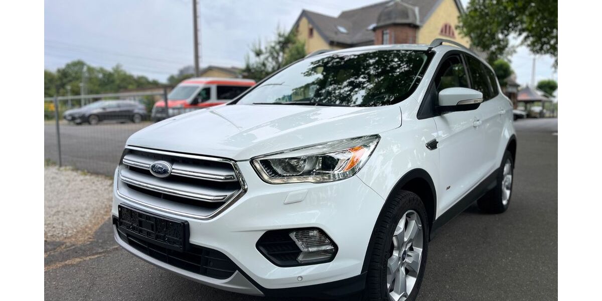 Ford Kuga 146.000 km 10.999 &euro; Wiesbaden 65203