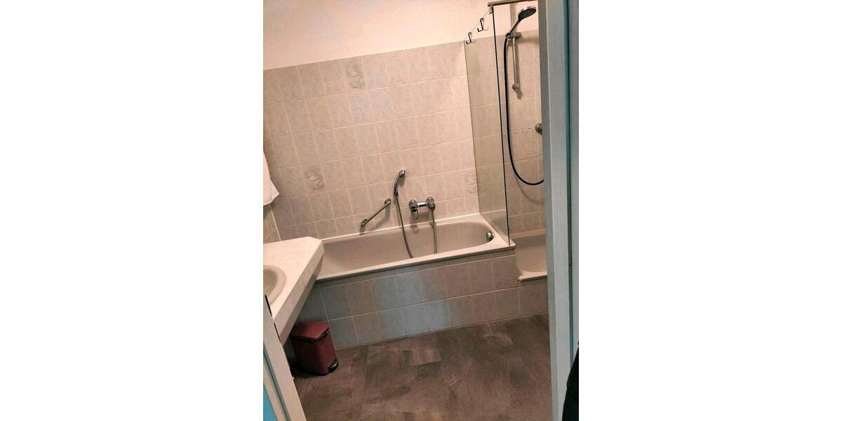 Etagenwohnung Idstein - 2 Zimmer, 64 m&sup2;, 700&euro; | Angebot:26680399