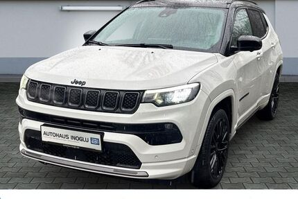 Jeep Compass 81.893 km 19.865 &euro; Rüsselsheim 65428