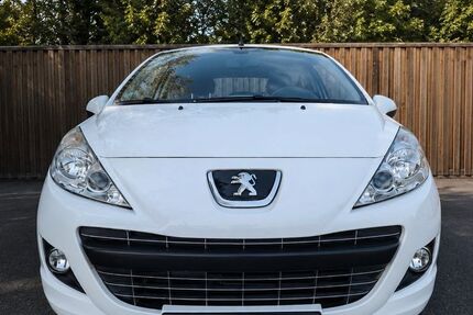 Peugeot 207 127.000 km 6.790 &euro; Wiesbaden 65183