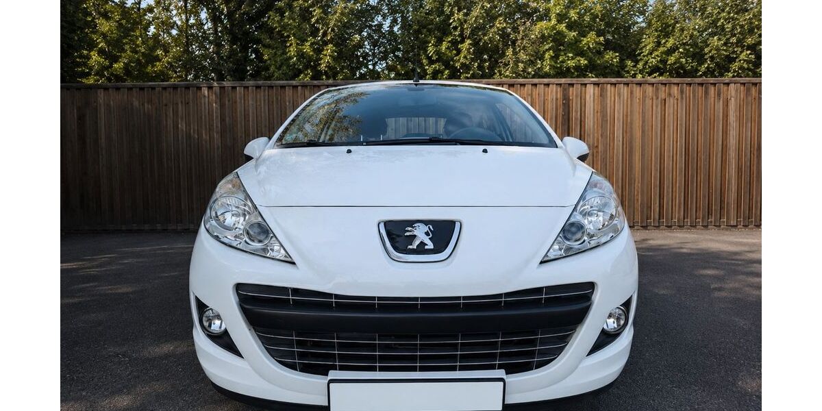 Peugeot 207 127.000 km 6.790 &euro; Wiesbaden 65183