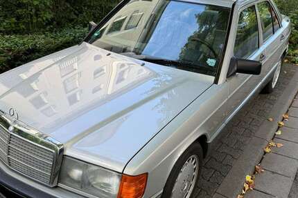 Mercedes-Benz 190 108.000 km 8.900 &euro; Wiesbaden 65205