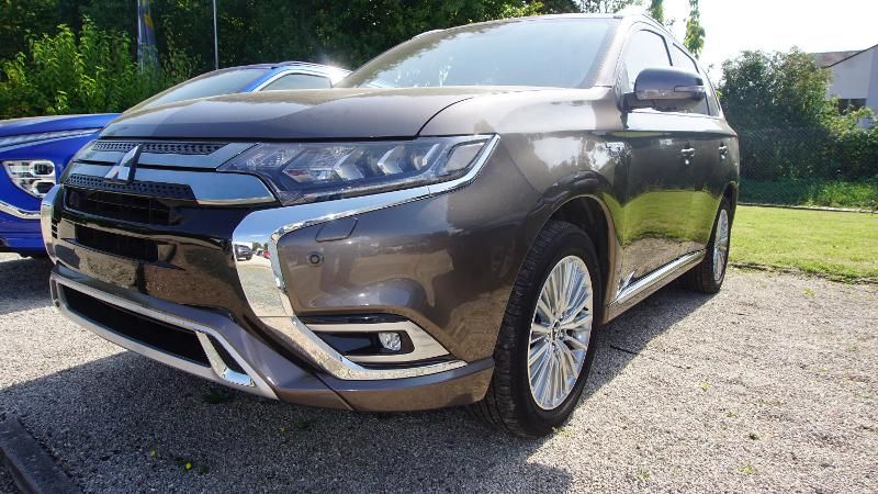 Plug-in Hybrid Outlander