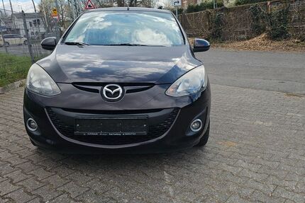 Mazda 2 153.019 km 3.200 &euro; Wiesbaden 65201