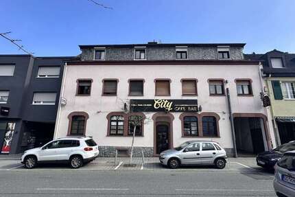 Haus zum Kaufen in Kelsterbach 1.435.000 € 490.67 m² 15 zimmer