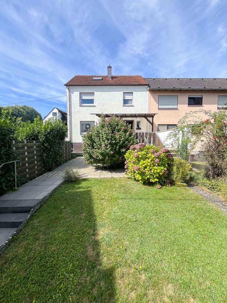 Haus zum Kaufen in Wiesbaden 379.000 € 108.55 m²
