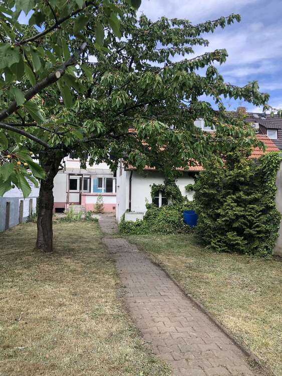 Haus zum Kaufen in Kelsterbach 428.000 € 146 m² 7 zimmer