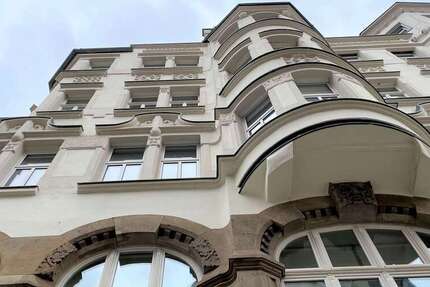 Wohnen an der Karli! Traumhafte Maisonette-Wohnung mit Blick über die Stadt