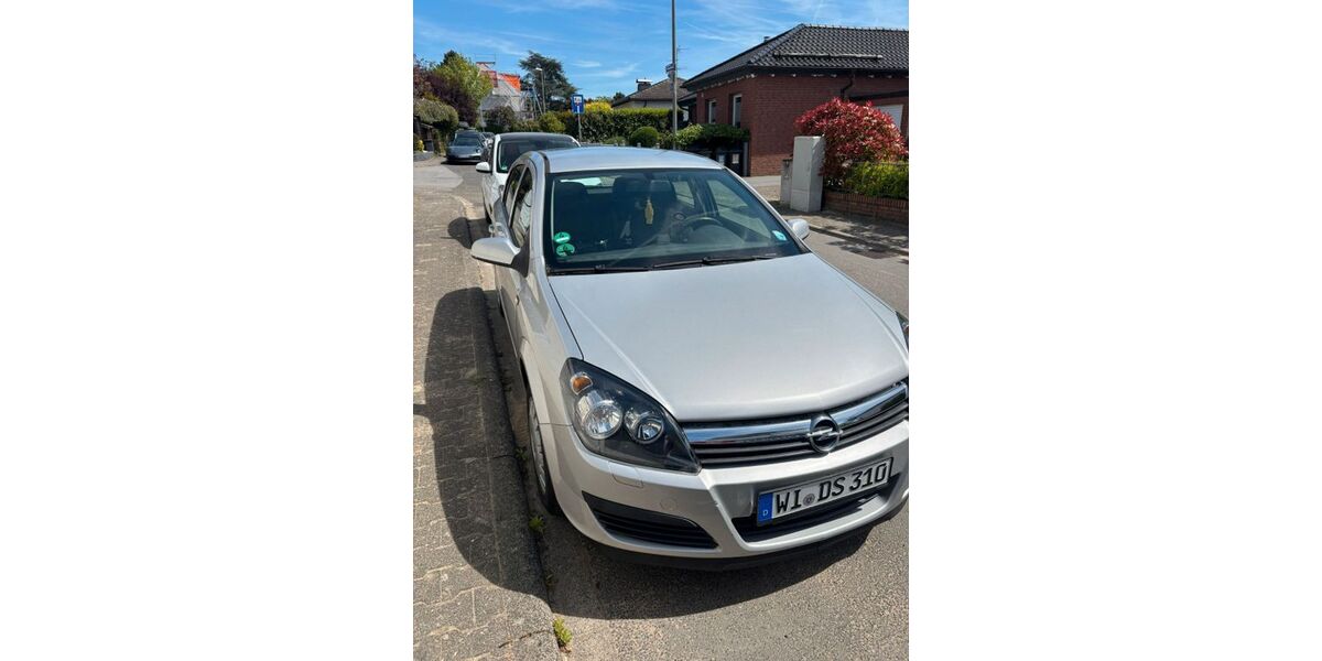 Opel Astra 116.000 km 2.300 &euro; Wiesbaden 65205