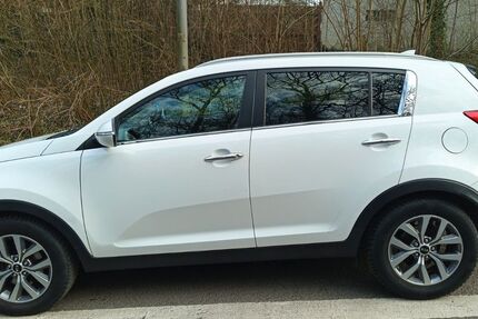 Kia Sportage 106.000 km 11.400 &euro; Wiesbaden 65199