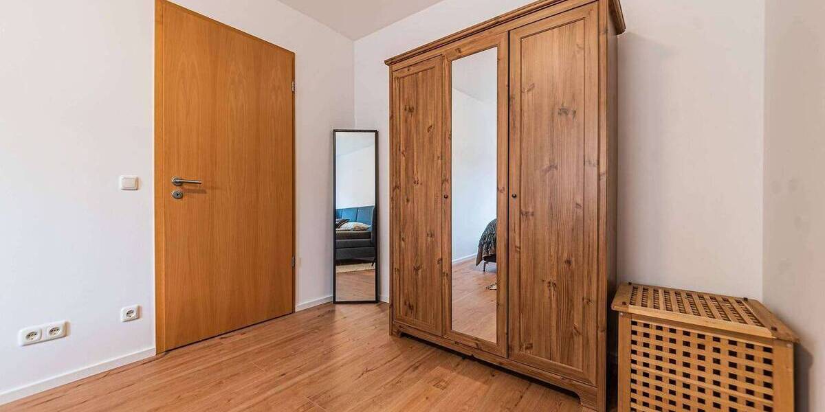 Etagenwohnung Frankfurt am Main Bockenheim - 2 Zimmer, 63 m&sup2;, 1.630&euro; | Angebot:25926617