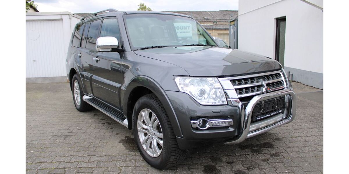 Mitsubishi Pajero 176.000 km 24.999 &euro; Mainz-Kostheim 55246