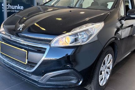 Peugeot 208 120.763 km 3.600 &euro; Bingen 55411