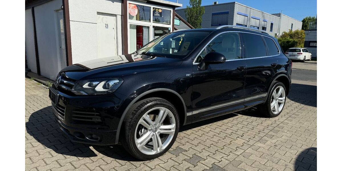 VW Touareg 212.000 km 15.900 € Wiesbaden 65187