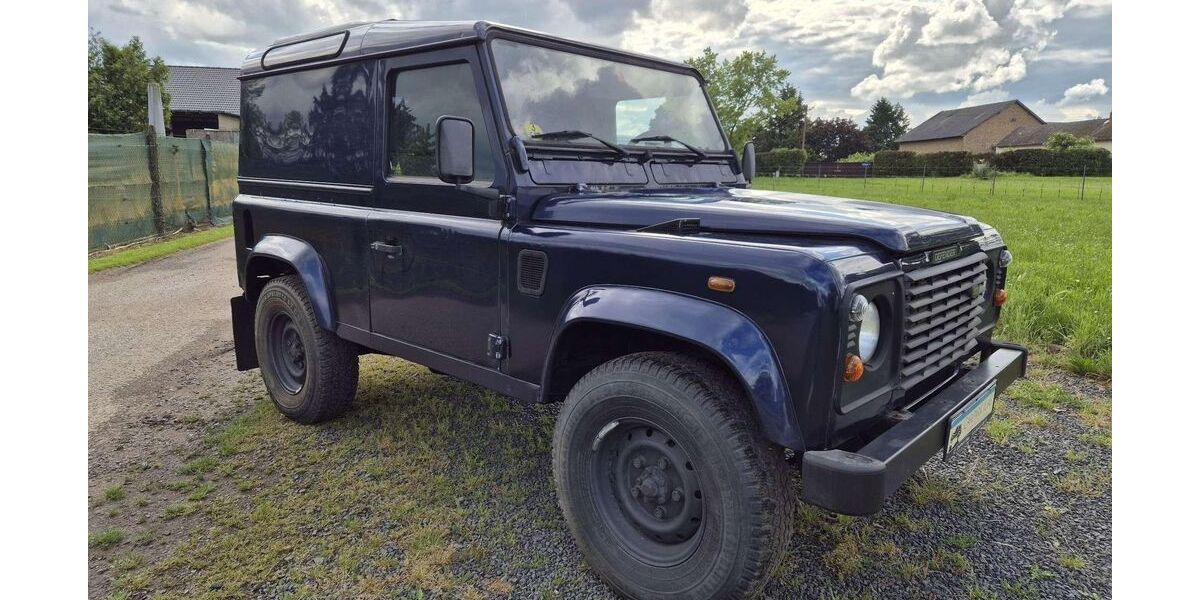 Land Rover Defender 226.000 km 20.900 € Mainz-Kostheim 55246