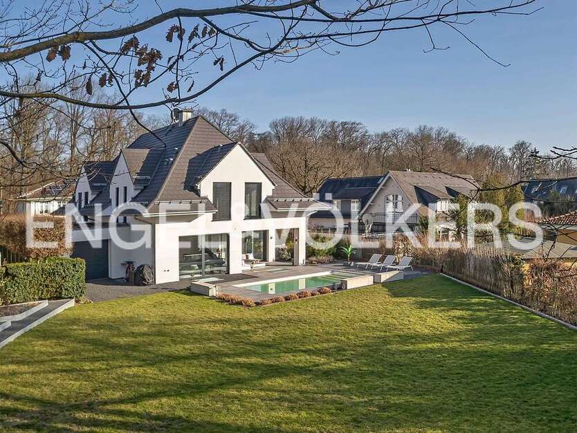 Haus zum Kaufen in Bad Homburg vor der Höhe 4.980.000 € 352 m²