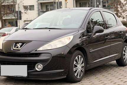 Peugeot 207 175.000 km 2.350 &euro; mainz Kostheim 55247