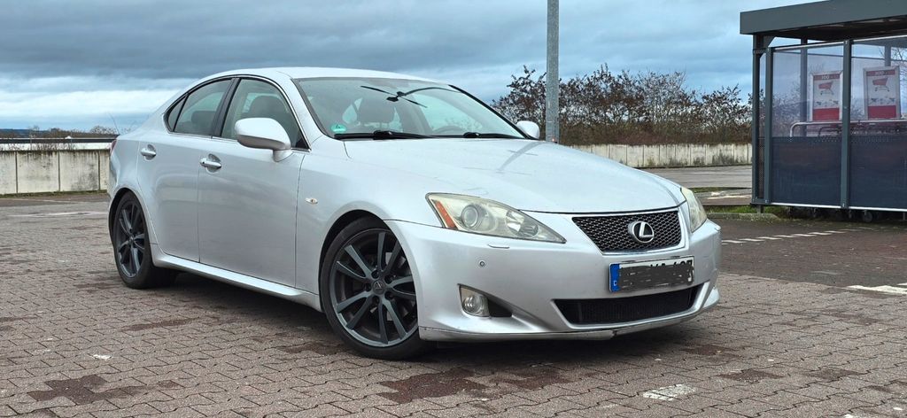 Lexus IS 250 270.000 km 7.900 &euro; Kelsterbach 65151
