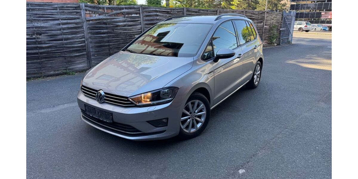 VW Golf 134.633 km 9.299 &euro; Wiesbaden 65189