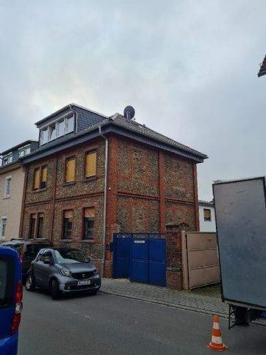 Etagenwohnung Wiesbaden Mainz-Kostheim - 4 Zimmer, 146 m&sup2;, 2.100&euro; | Angebot:25690344