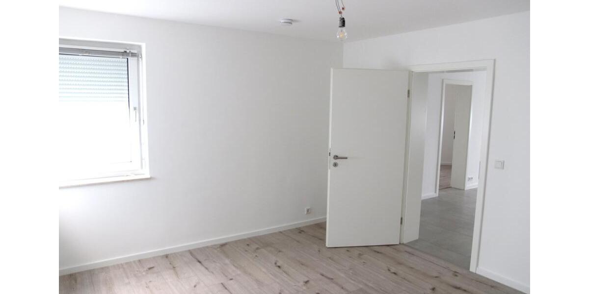 Erdgeschoßwohnung Hofheim am Taunus - 4 Zimmer, 95 m&sup2;, 355.000&euro; | Angebot:25026173
