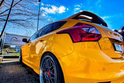 Ford Focus 76.580 km 14.900 € Selters 65618