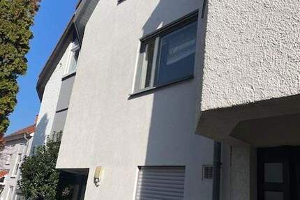 Haus Wiesbaden Bierstadt - 5 Zimmer, 135 m&sup2;, 670.000&euro; | Angebot:25632797