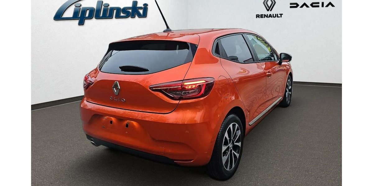 Renault Clio Zen Rate 135,- 21.949 km 13.750 &euro; Schwalbach/Taunus 65824