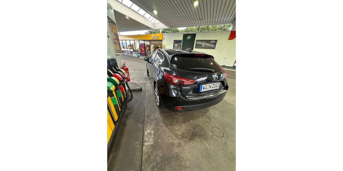 Mazda 3 170.000 km 8.700 &euro; Wiesbaden 55252